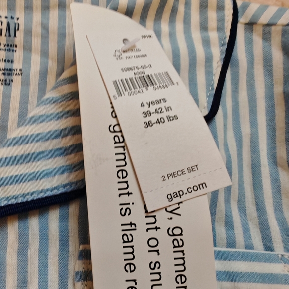 2/25 Gap Kids Pinstripe PJ Set - Picture 2 of 8
